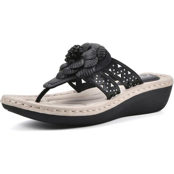 Cliffs By White Mountain Women's Cynthia Floral Design Sandals, Black Size 10M - Picture 1 of 5